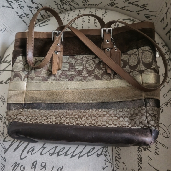 Coach Signature Stripe turn lock sides Purse Tote F11529 in VG used Condition - Picture 1 of 8